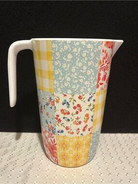 Pioneer Woman Patchwork Medley Melamine Pitcher 1.8 Qt - Floral 2021